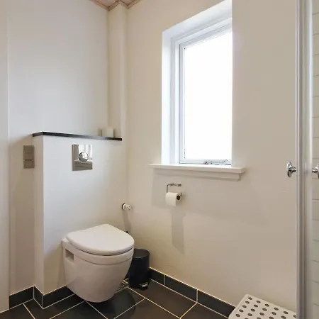 Prázdninový dům Caranus - 900m From The Sea In Nw Jutland By Interhome *